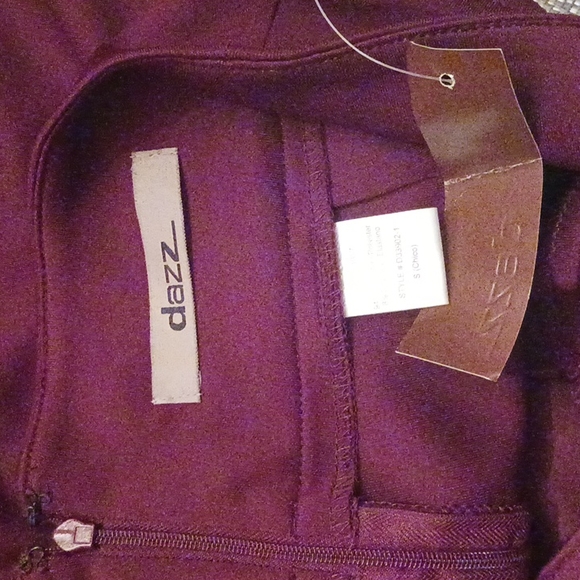 NWT Dazz Burgundy Leggings With Faux Leather Panel - Picture 9 of 9